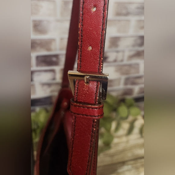 Etienne Aigner Vintage Dark Red Adjustable Strap Shoulder Bag - Picture 14 of 16